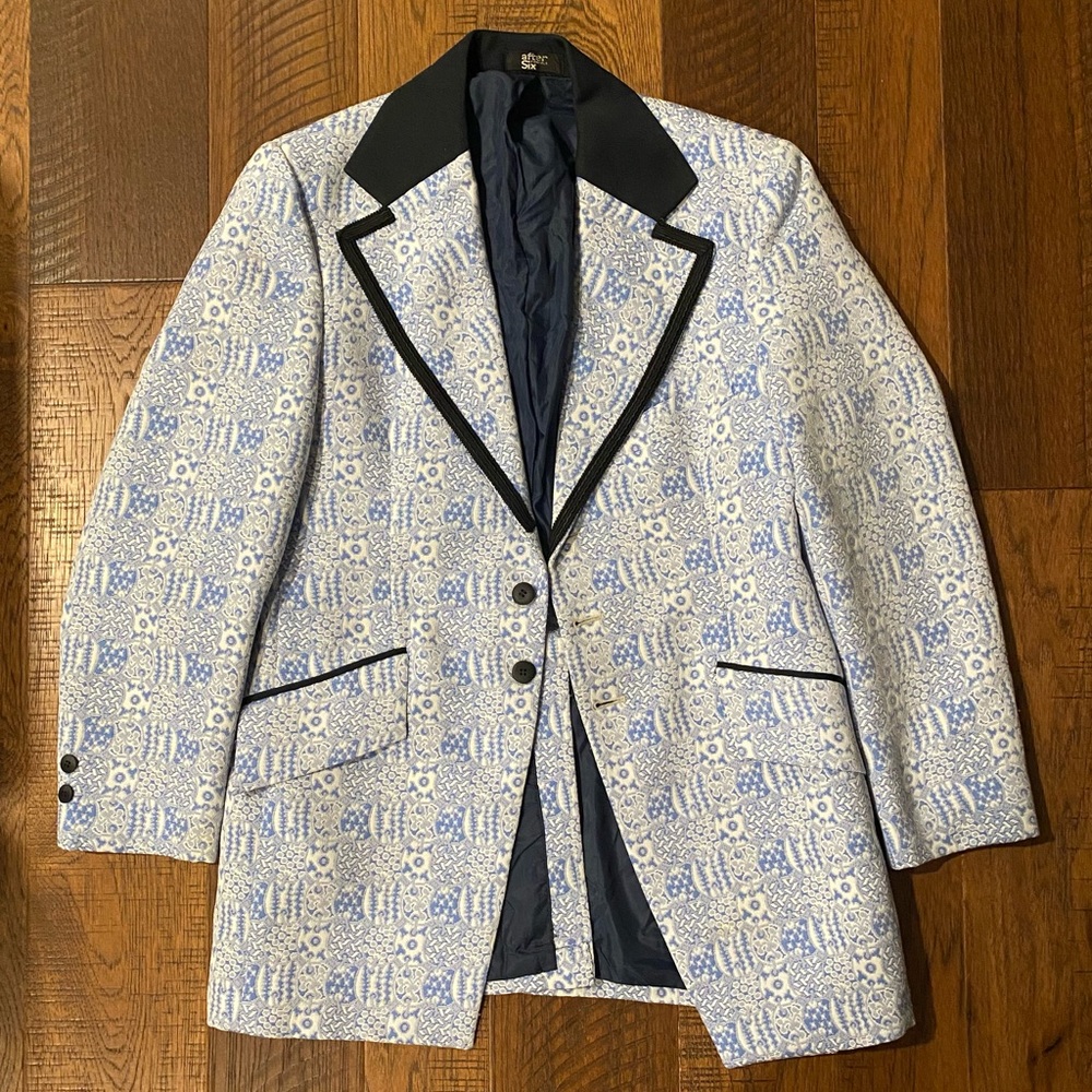 Vintage Blue and White Patterned Blazer/Sport Coat